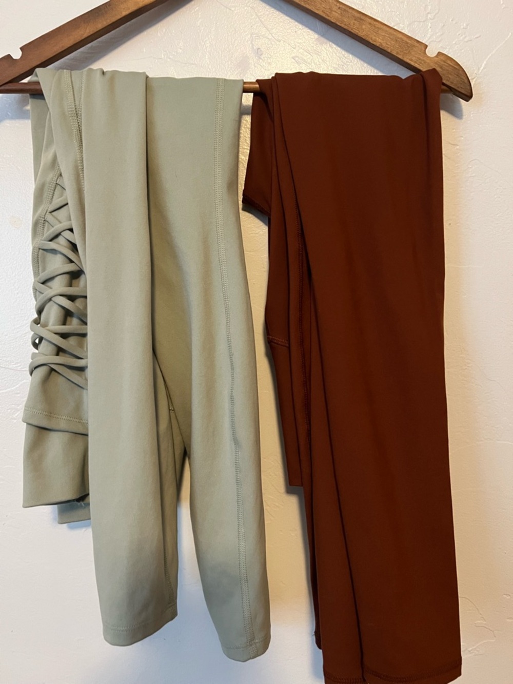 Lot of 2, NWOT Women's Seamless Active Leggings - Sage Green & Rust